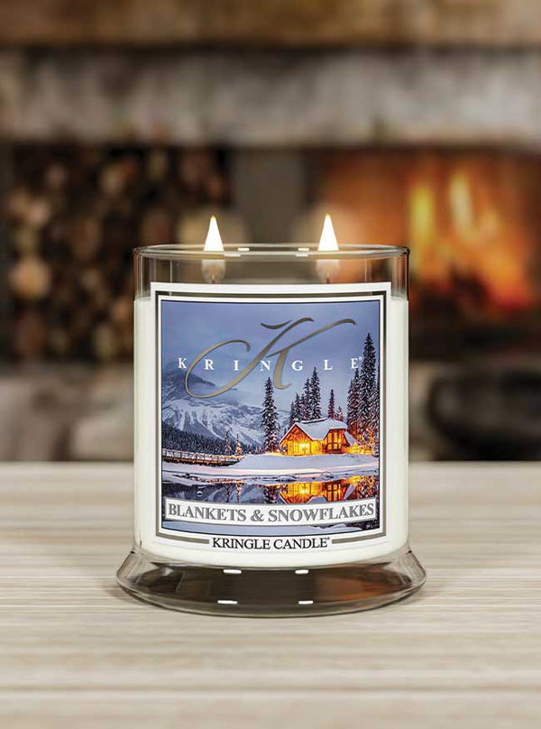 Blankets & Snowflakes Medium 2-Wick - Kringle Candle Company